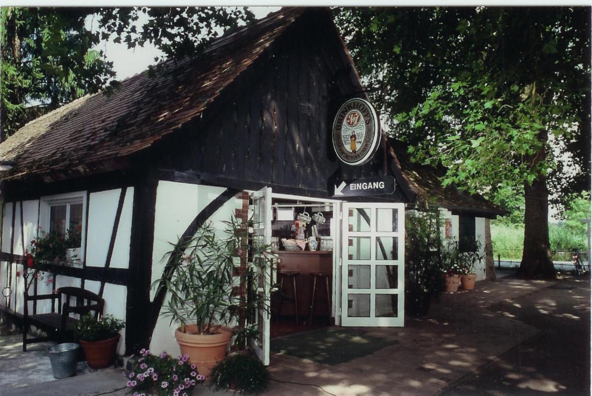 Jagdschloss Moenchbruch Mörfelden-Walldorf Buitenkant foto